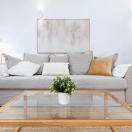 Home2book Serene Stylish In Pool Апартаменты Коральео